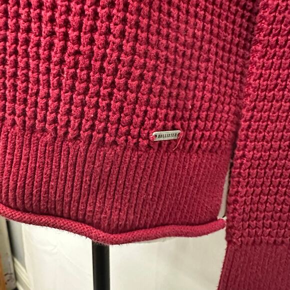 Hollister Waffle Knit Sweater in Berry Red – Size M - Picture 5 of 9